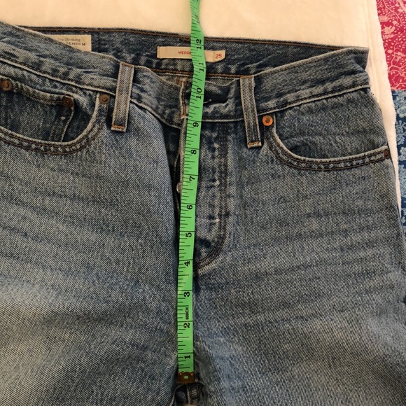 Levi’s High-Waisted Wedgie Jeans - Picture 11 of 12